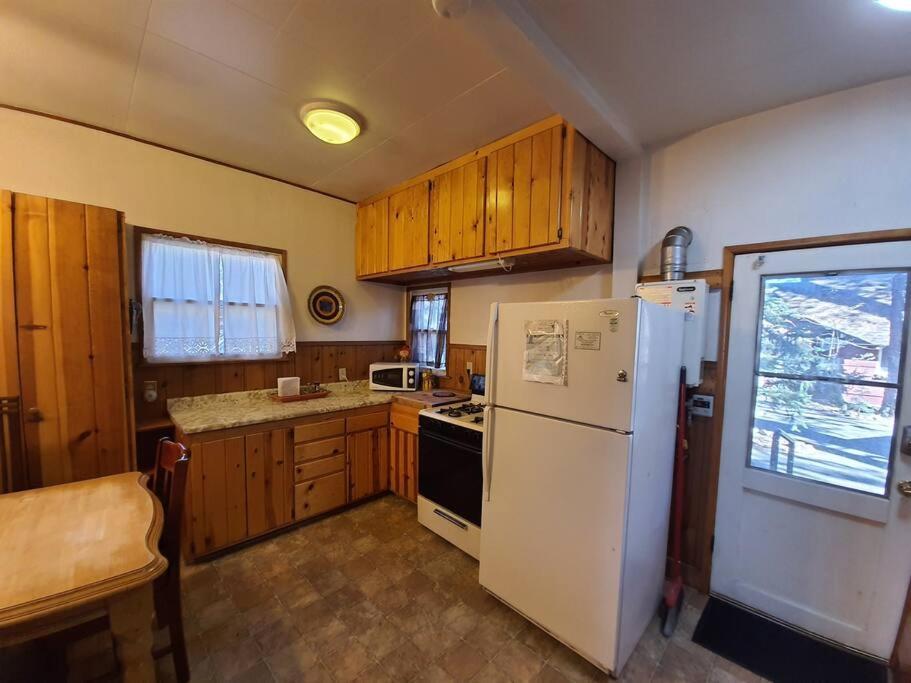 Green Cabin In Big Bear Lake 3 Bdr Pets Friendly Big Bear City Extérieur photo